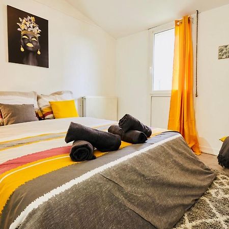 Mona Lisa : Superbe Loft Centre Ville - Parking Gratuit - Wifi Ultra Rapide-Appareil Massage-Netflix-Jeu Societe トロワ エクステリア 写真